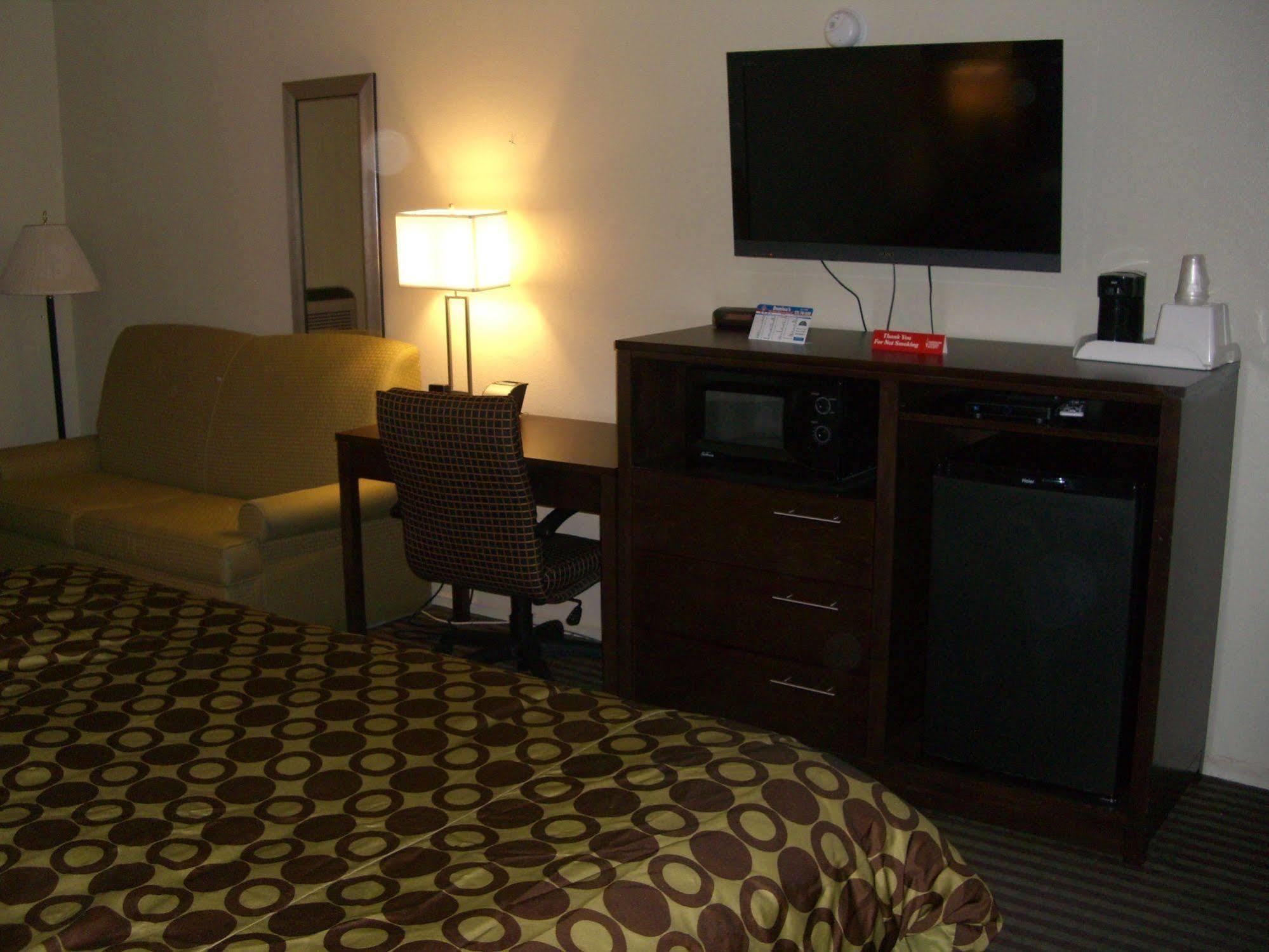 Budget Inn أرتيشيا المظهر الخارجي الصورة